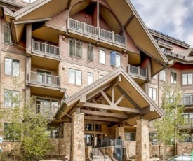 Breckenridge Crystal Peak Lodge, 2 Bedroom Luxury Condo, On-Site Check-In & Concierge