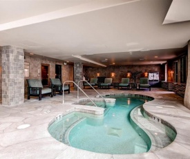 Breckenridge, 3 Bedroom Condo at One Ski Hill, Ski-in Ski-out, concierge services