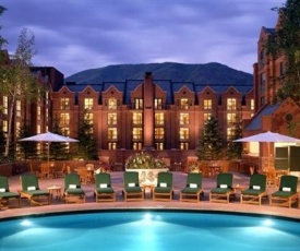 Aspen St. Regis 3 Bedroom Residence Club Condo, Walk to Lifts