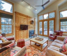 Luxurious Peak 8 Lodge 4BDR Near Slopes with Private Hot Tub