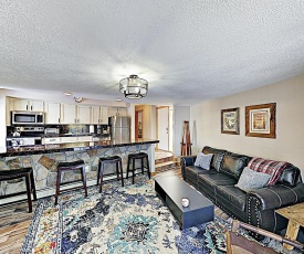 New Listing! Stylish Updated Ski Condo with Hot Tubs condo