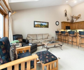 One Breckenridge Place 6 Townhome - Stroll to Main St, Slopes