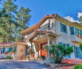 Elegant Colorado Springs Villa with Private Patio!