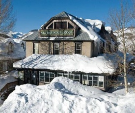 Elk Mountain Lodge