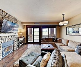 New Listing! Mountain-View Condo With Pool & Gondola Condo