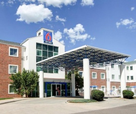 Motel 6-Aurora, CO - East Aurora