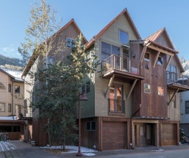 Owl Meadows by Alpine Lodging Telluride