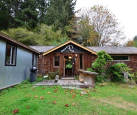 Stone Lagoon Cabin