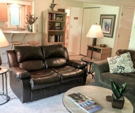 Remodeled 2 Bedroom East Vail Condo #102 w/ Hot Tub. Steps to Shuttle.