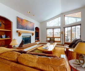 Spacious and Beautiful Home in East Vail