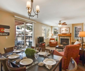 Base Village Ski In-Out Luxury Condo #4375 Huge Hot Tub & Great Views - FREE Activities & Equipment Rentals Daily