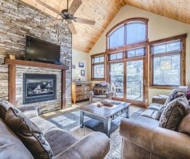 Slopeside Luxury Villa #136 With Fantastic Ski Views - FREE Activities & Equipment Rentals Daily