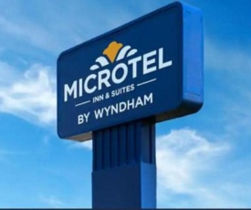 Microtel Inn & Suites by Wyndham Woodland Park