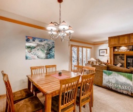 3Br Condo Chateaux Dumont ~Kids Ski Free! Walk To Lift Condo