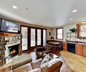 New Listing! Antlers Gulch Gem With Hot Tub Townhouse