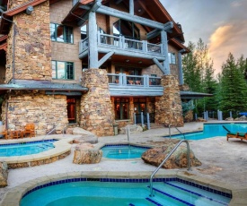 Luxury Penthouse at Bear Paw Lodge