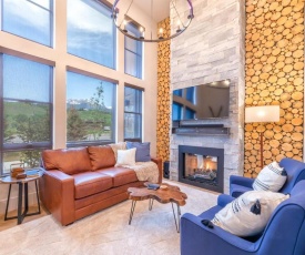 Stunning Mountain Views - 2BR Townhouse - Fireplace!